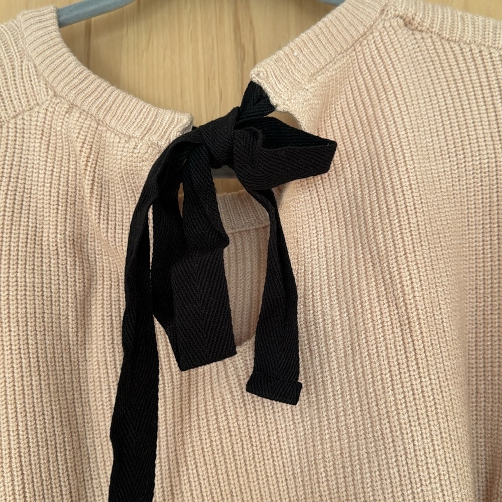 Sweater - Picture 3 of 3